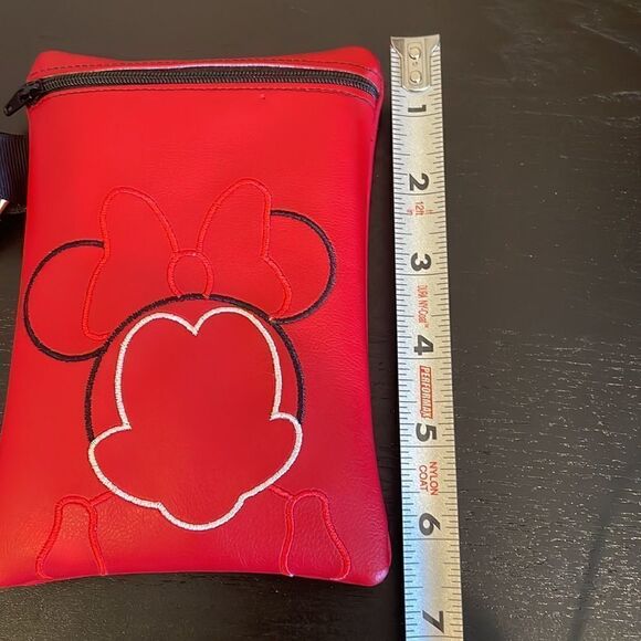 Disney Minnie Mouse Small Clutch - Picture 5 of 5